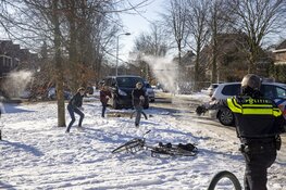 Brand bij werkzaamheden in Heemstede, sneeuwballen gevecht met agent