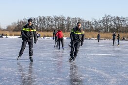 Schaatsplezier op de Veerplas in Haarlem, gewonden bij valpartijen