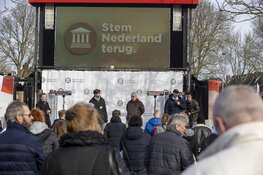 Drukte bij Forum van Democratie manifestatie in Haarlem