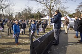 Drukte bij Forum van Democratie manifestatie in Haarlem