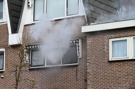 Katten gered bij woningbrand in Beverwijk