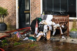 Katten gered bij woningbrand in Beverwijk