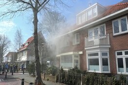 Veel rookontwikkeling bij woningbrand in Santpoort