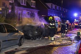 Weer autobrand in Beverwijk, dit keer Rijvordtlaan