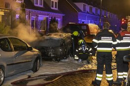 Weer autobrand in Beverwijk, dit keer Rijvordtlaan