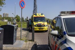 Scooterrijder gewond na botsing met auto in Haarlem