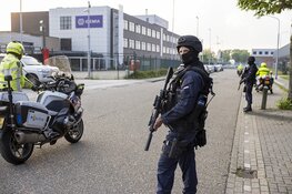 Lange tijd politiehelikopter boven Haarlem vanwege beveiligd transport