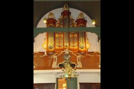 Spaanse organist in de Grote Kerk van Beverwijk