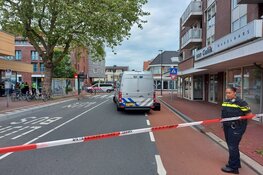 EOD maakt explosief onschadelijk bij Beverwijks winkelpand