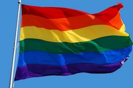 Roze Ontbijt voor leerlingen Ichthus Lyceum in schouwburg