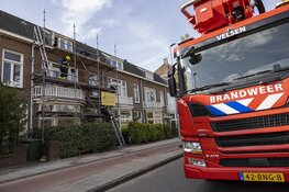 Brand bij werkzaamheden aan dak aan de Verspronckweg in Haarlem