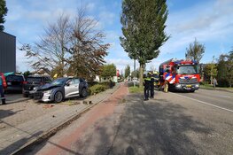 Automobilist gewond bij ongeluk in Limmen