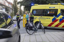 Fietsster gewond na aanrijding met auto op de Eksterlaan