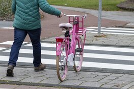 Meisje gewond na botsing met auto in Heemstede