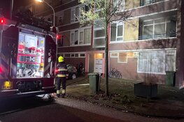 Veel rookontwikkeling en schade bij brand flatwoning Haarlem