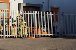 Man komt met voet vast te zitten in heftruck in Limmen