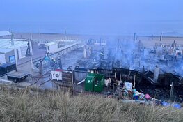 Uitslaande brand bij strandpaviljoen Zandvoort