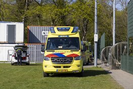 Hulpdiensten groots uitgerukt voor gevallen kind sportvelden bij Koninklijke HFC