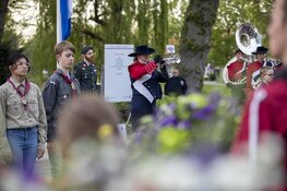 Dodenherdenking 4 mei 2022 op de Jan Gijzenbrug in Haarlem