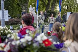Dodenherdenking 4 mei 2022 op de Jan Gijzenbrug in Haarlem