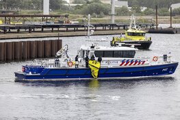 Politie grijpt in bij sluisblokkade IJmuiden
