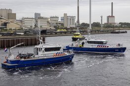Politie grijpt in bij sluisblokkade IJmuiden