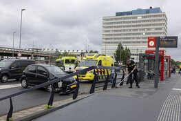 Veel schade bij eenzijdig ongeval Aziëweg in Haarlem