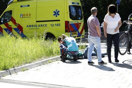 Fietser gewond na aanrijding op rotonde in Haarlem