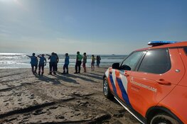 Vermiste zwemmer na grote zoekactie uit zee gered bij Velsen-Noord