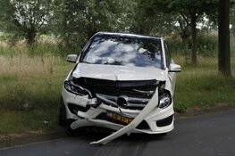 Twee gewonden bij frontale botsing in Haarlem