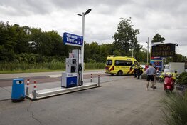 Scooterrijdster gewond door afslaande taxichauffeur in Heemstede