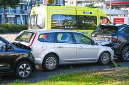 Plesmanweg lange tijd dicht door aanrijding met drie auto’s