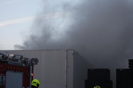 Grote brand in loods in Heemstede