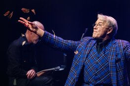 Barrie Stevens ontroerd in eigen verhaal