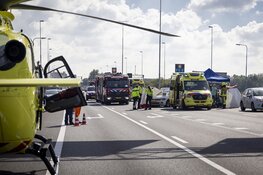 Traumahelikopter landt op snelweg na ernstig ongeval A9