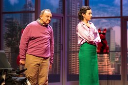 Hilarische taferelen in ZO VADER ZO ZOON: Jon van Eerd is voor laatste keer Harrie Vermeulen