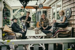 Eerste theaterproductie The Dashboard Danglers