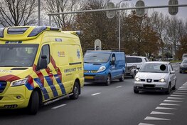 Fietser gewond bij botsing met busje op Westelijke Randweg (N208) in Haarlem
