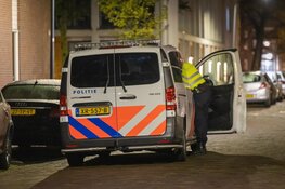 Explosie bij woning in Haarlem, verdachte vlucht op fiets