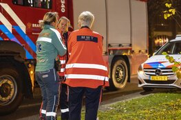 Jongen komt thuis na feestje terwijl hulpdiensten massaal naar hem zoeken