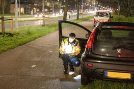 Fietser gewond bij botsing met auto op de Amerikaweg