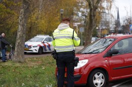 Fietsster aangereden op rotonde in Haarlem
