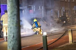 Drie auto&#39;s in brand aan Slachthuisstraat in Haarlem