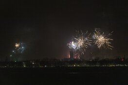 Veel vuurwerk boven Haarlem ondanks vuurwerkverbod
