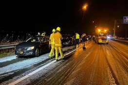 Meerdere auto&#39;s betrokken bij kettingbotsing op spekgladde A9