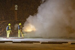 Porsche uitgebrand op parkeerterrein in Velsen-Noord