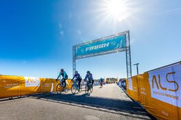 Al 3.200 deelnemers aan de start van Omloop van Zandvoort