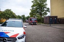 Forse schade door brand op balkon van flat in Haarlem