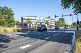 Aanrijding in Haarlem; aanhouding en auto in brand