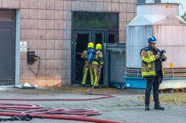Felle brand bij bedrijf in Haarlem snel onder controle
